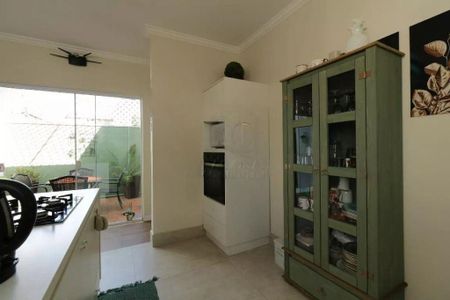 Casa à venda com 3 quartos, 226m² em Jardim Bela Vista, Santo André