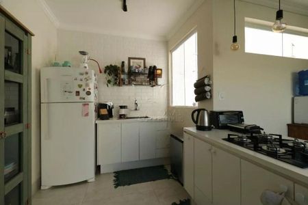 Casa à venda com 3 quartos, 226m² em Jardim Bela Vista, Santo André