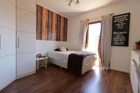 Casa à venda com 3 quartos, 226m² em Jardim Bela Vista, Santo André