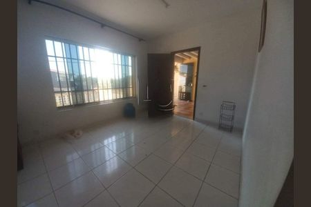 Casa à venda com 3 quartos, 257m² em Vila Linda, Santo André