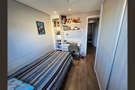 Casa à venda com 3 quartos, 153m² em Uberaba, Curitiba