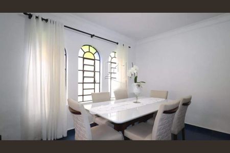 Casa à venda com 4 quartos, 232m² em Santa Maria, Santo André