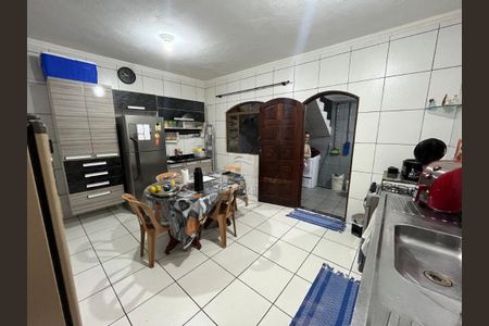 Casa à venda com 4 quartos, 280m² em Vila Sapopemba, São Paulo