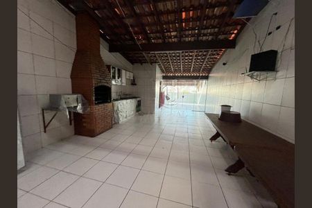 Casa à venda com 4 quartos, 280m² em Vila Sapopemba, São Paulo