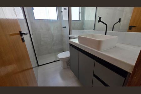 Banheiro da Suíte  de casa à venda com 3 quartos, 115m² em Vila Rica, Lagoa Santa