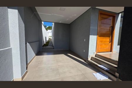 Garagem  de casa à venda com 3 quartos, 115m² em Vila Rica, Lagoa Santa