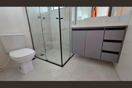 Banheiro social  de casa à venda com 3 quartos, 115m² em Vila Rica, Lagoa Santa