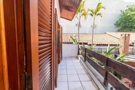 Casa à venda com 5 quartos, 237m² em Vila Valparaíso, Santo André
