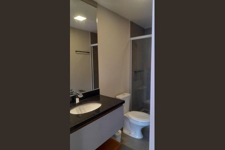 Banheiro de apartamento para alugar com 1 quarto, 46m² em Cidade Baixa, Porto Alegre