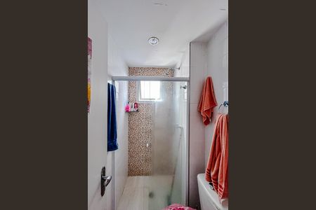 Banheiro de apartamento à venda com 2 quartos, 57m² em Vila Esperança, São Paulo