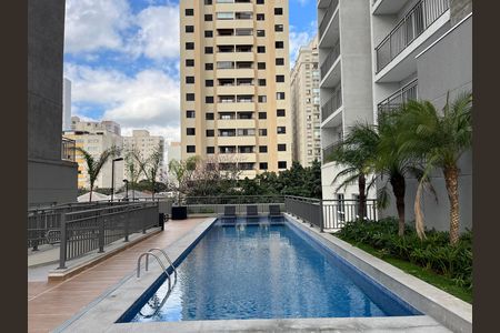 Apartamento para alugar com 27m², 1 quarto e sem vaga Apartamento para alugar com 27m², 1 quarto e sem vagaÁrea comum - Piscina