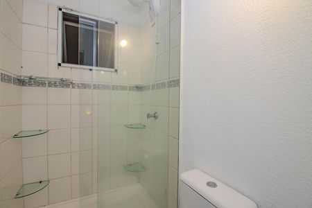 Banheiro da Suíte Americana / Corredor de casa de condomínio à venda com 3 quartos, 78m² em Sarandi, Porto Alegre