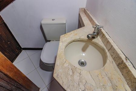 Lavabo de casa de condomínio à venda com 3 quartos, 78m² em Sarandi, Porto Alegre
