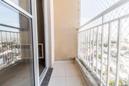 Sacada de apartamento para alugar com 3 quartos, 68m² em Jardim Tupanci, Barueri