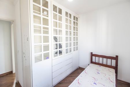 Quarto 2 de apartamento para alugar com 3 quartos, 68m² em Jardim Tupanci, Barueri