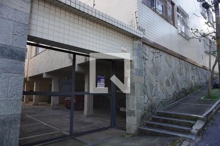 Apartamento para alugar com 240m², 3 quartos e 1 vaga