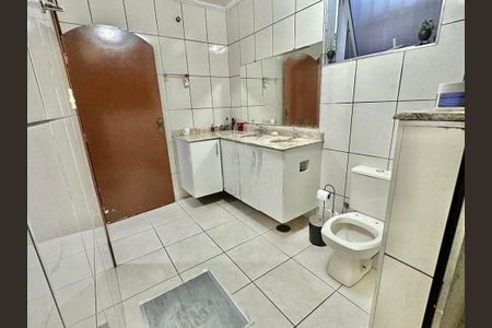 Casa à venda com 3 quartos, 150m² em Jardim Sapopemba, São Paulo