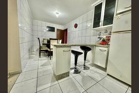 Casa à venda com 3 quartos, 150m² em Jardim Sapopemba, São Paulo
