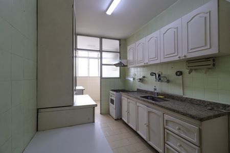 Cozinha - Armários de apartamento para alugar com 3 quartos, 80m² em Vila Sofia, São Paulo