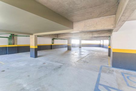 Garagem  de apartamento à venda com 2 quartos, 77m² em Santa Efigênia, Belo Horizonte