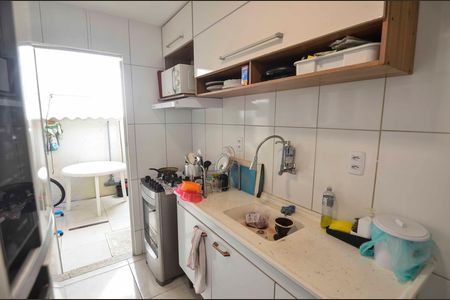Casa à venda com 45m², 2 quartos e sem vaga Casa à venda com 45m², 2 quartos e sem vagaCozinha