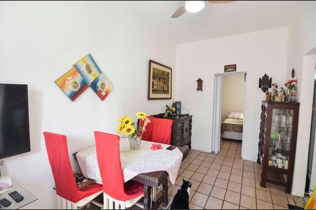 Casa à venda com 45m², 2 quartos e sem vaga Casa à venda com 45m², 2 quartos e sem vagaSala