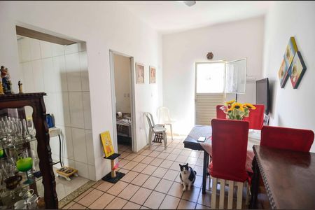 Casa à venda com 45m², 2 quartos e sem vaga Casa à venda com 45m², 2 quartos e sem vagaSala