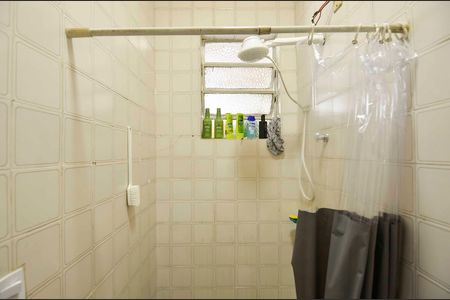Casa à venda com 45m², 2 quartos e sem vaga Casa à venda com 45m², 2 quartos e sem vagaBanheiro