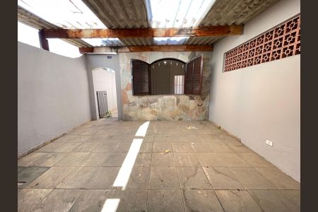 Garagem de casa à venda com 2 quartos, 69m² em Jardim Cláudia, São Paulo