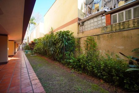 Área comum de apartamento para alugar com 1 quarto, 64m² em Passo D’areia, Porto Alegre