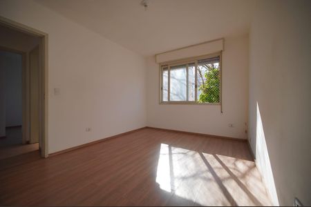 Quarto 1 de apartamento para alugar com 1 quarto, 64m² em Passo D’areia, Porto Alegre