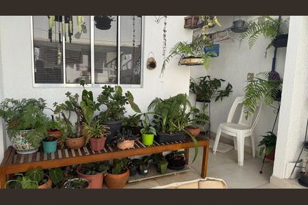 Área externa de casa à venda com 2 quartos, 106m² em Mirandópolis, São Paulo