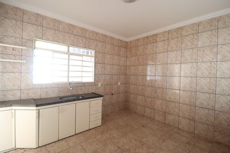 Casa para alugar com 180m², 3 quartos e 3 vagasCozinha