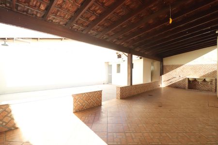 Casa para alugar com 180m², 3 quartos e 3 vagasVaranda