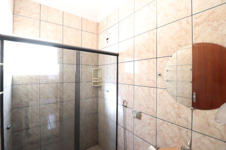 Casa para alugar com 180m², 3 quartos e 3 vagasBanheiro Social