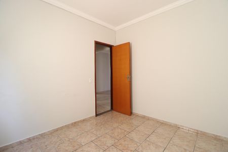 Quarto 2 de casa para alugar com 3 quartos, 180m² em Jardim Patricia, Uberlândia