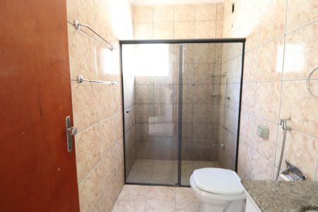 Banheiro do Quarto 3 de casa para alugar com 3 quartos, 180m² em Jardim Patricia, Uberlândia