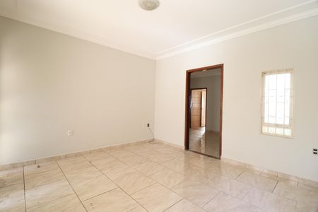 Casa para alugar com 180m², 3 quartos e 3 vagasSala