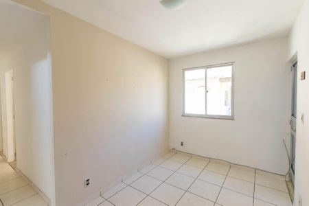 Sala de casa para alugar com 2 quartos, 70m² em Covanca, São Gonçalo