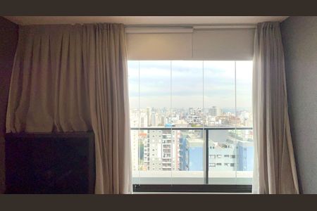 Varanda de kitnet/studio à venda com 1 quarto, 25m² em Pinheiros, São Paulo