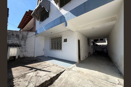 Garagem  de casa à venda com 2 quartos, 120m² em Taquara, Rio de Janeiro