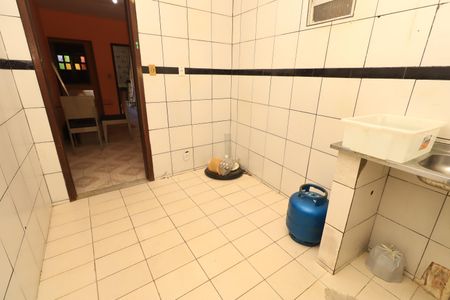 Cozinha de casa para alugar com 3 quartos, 90m² em Nova Brasília, Salvador