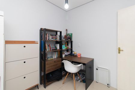 Quarto 2 de casa à venda com 2 quartos, 65m² em Glória, Porto Alegre