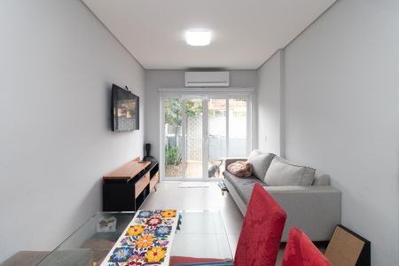 Casa para alugar com 65m², 2 quartos e 1 vaga Casa para alugar com 65m², 2 quartos e 1 vagaSala