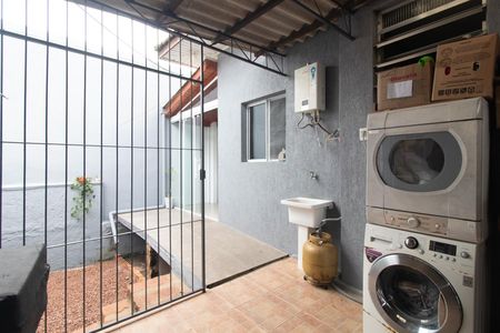 Casa para alugar com 65m², 2 quartos e 1 vaga Casa para alugar com 65m², 2 quartos e 1 vagaQuintal
