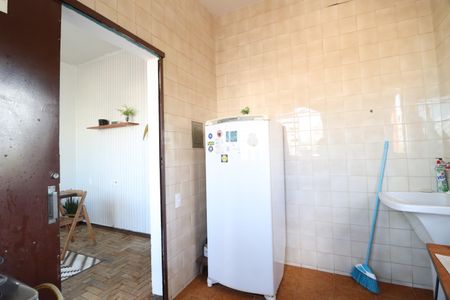 Cozinha de apartamento para alugar com 1 quarto, 65m² em Martins, Uberlândia