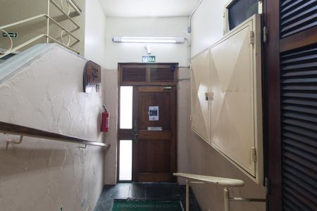 Hall social de apartamento para alugar com 2 quartos, 75m² em Santana, Porto Alegre