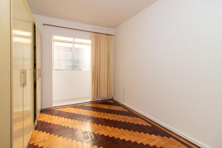 Quarto 2 de apartamento para alugar com 2 quartos, 75m² em Santana, Porto Alegre