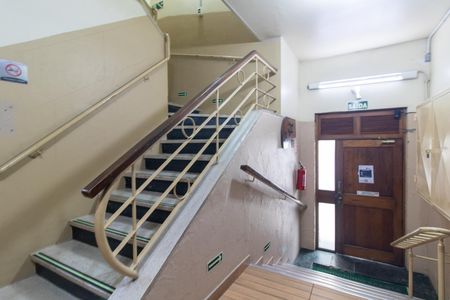 Hall social de apartamento para alugar com 2 quartos, 75m² em Santana, Porto Alegre