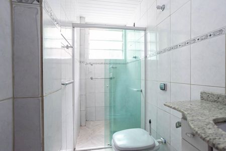 Banheiro social  de casa à venda com 4 quartos, 309m² em Serrano, Belo Horizonte